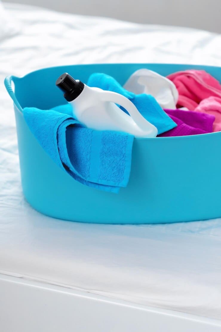 تصویر 1 از مایع لباسشویی سفیدکننده با قدرت پاک‌کنندگی عمیق و محافظت از پارچه